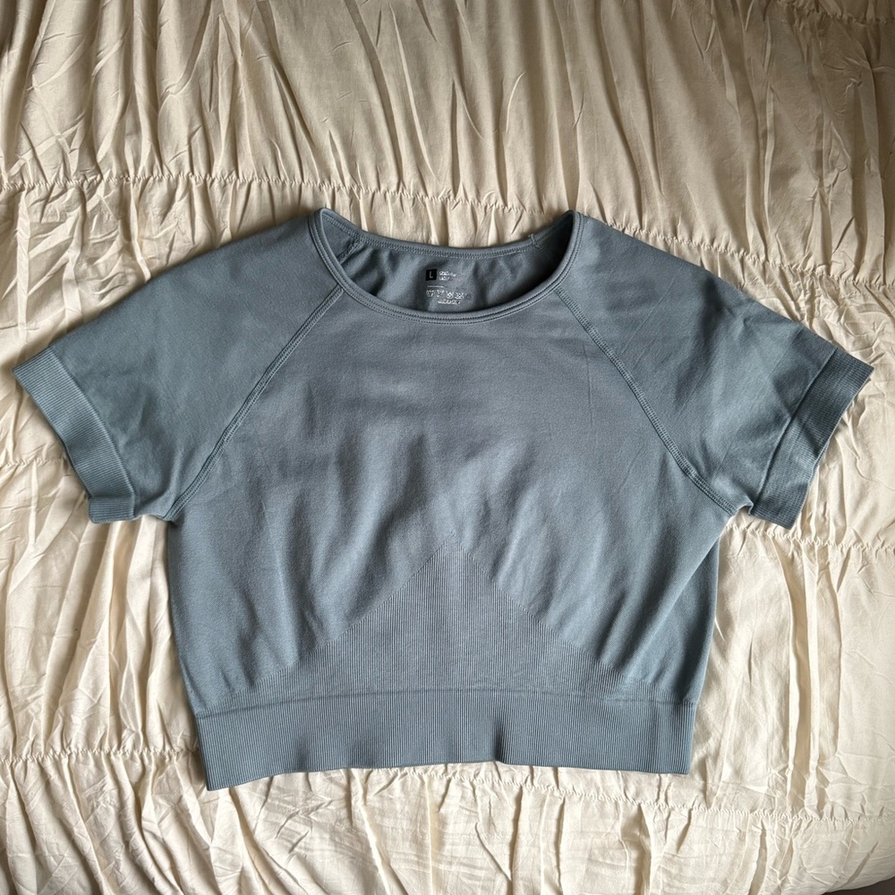 Athletic top- blue cropped short sleeve